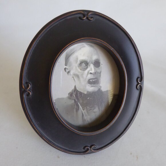 Other - GOTHIC HALLOWEEN HORROR CREEPY SCARY WOMEN EASEL BACK FRAME ODDITY